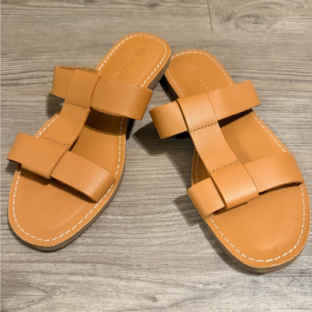 NWOT Chic Madewell Tan Leather Slide Sandals size 6.5 US
